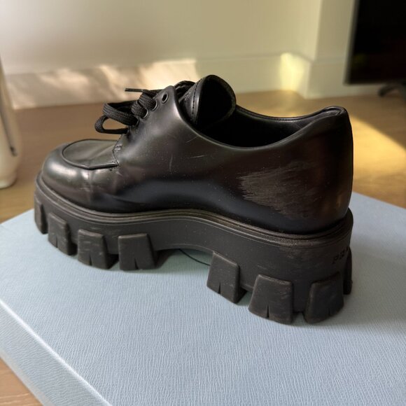 Prada monolith leather lace ups. Made in Italy. - Picture 8 of 11